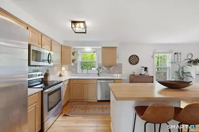 19 Maplewood Drive, East Lyme, CT 06333 - Photo 15