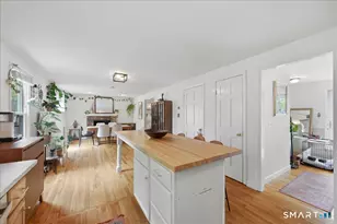 19 Maplewood Dr, East Lyme, CT 06333 - Photo 17