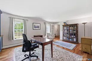 9 Jay Cir, Windsor, CT 06095 - Photo 5