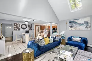 10 Quail Run, Bloomfield, CT 06002 - Photo 7
