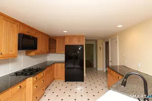 7 Glenbrook Dr, Simsbury, CT 06092 - Photo 11