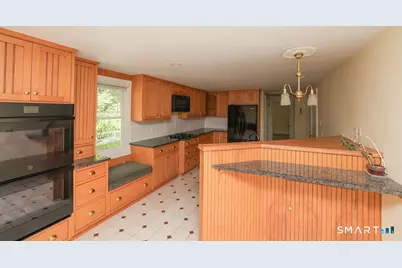 7 Glenbrook Drive, Simsbury, CT 06092 - Photo 13
