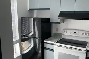 1423 Quinnipiac Ave, New Haven, CT 06513 - Photo 3