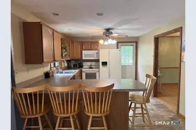 84 Oak Leaf Drive, Colchester, CT 06415 - Photo 3