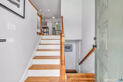 16 Mayflower Circle, Fairfield, CT 06824 - Photo 5