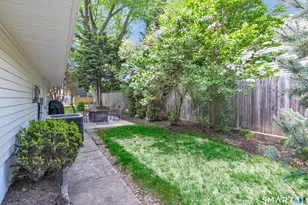 16 Mayflower Cir, Fairfield, CT 06824 - Photo 35