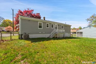 130 D'Eramo Pl, Bridgeport, CT 06606 - Photo 15