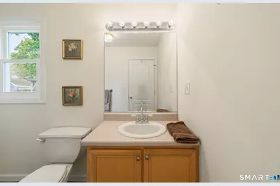 35 Euerle Street, Stratford, CT 06614 - Photo 13