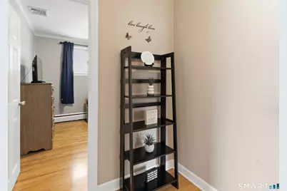 112 Brentwood Road, Newington, CT 06111 - Photo 7