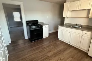 41 Alfred St, Bridgeport, CT 06605 - Photo 3