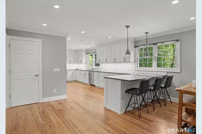 8 White Fox Road, Stamford, CT 06903 - Photo 7