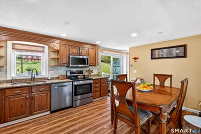 24 Kingfisher Way, Waterford, CT 06385 - Photo 5