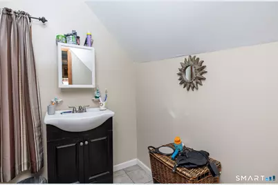53-55 Dean Street, Hartford, CT 06114 - Photo 31