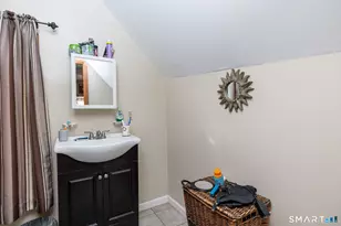 53-55 Dean St, Hartford, CT 06114 - Photo 31