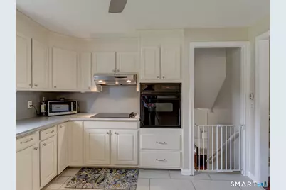 25 King Edward Road, West Hartford, CT 06117 - Photo 13