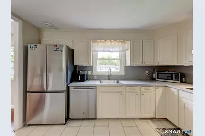 25 King Edward Road, West Hartford, CT 06117 - Photo 15