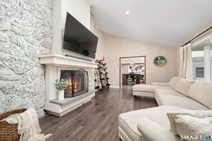 76 Glenbrook Dr, Cheshire, CT 06410 - Photo 7