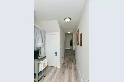 46 Lincoln Street, Bristol, CT 06010 - Photo 15