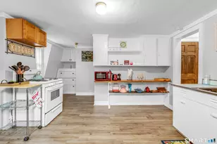 40 Allen Pl, Hartford, CT 06106 - Photo 15