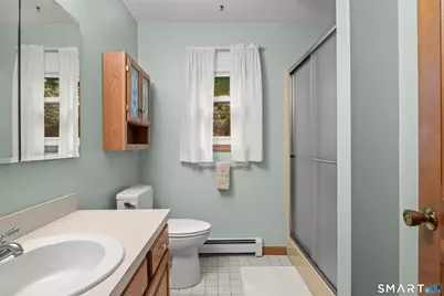 26 Greenwood Circle, Seymour, CT 06483 - Photo 11