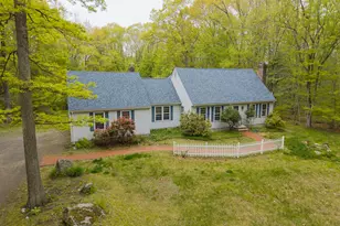 29 Stonehill Dr, Killingworth, CT 06419 - Photo 3