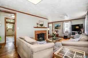 22 Main St, Newington, CT 06111 - Photo 9