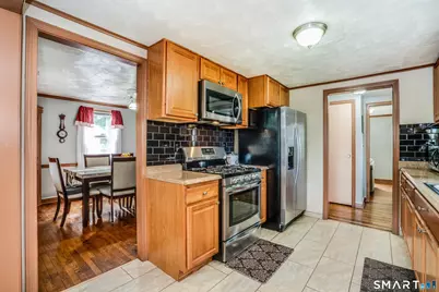 22 Main Street, Newington, CT 06111 - Photo 17