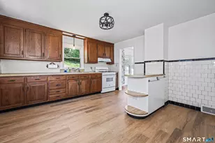 53 Glenview Ave, Waterbury, CT 06708 - Photo 7