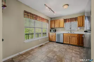 220 Algonquin Trail, Trumbull, CT 06611 - Photo 9