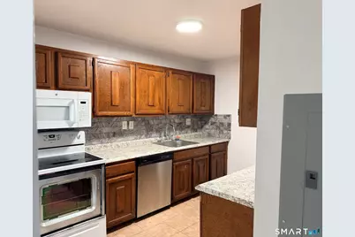 140 Kane Street #C1, West Hartford, CT 06119 - Photo 3