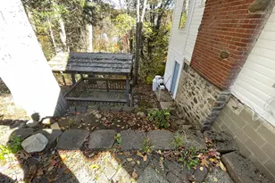 89 Alpine Dr, Newtown, CT 06482 - Photo 5