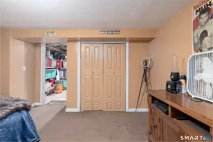2 Burton St, Bristol, CT 06010 - Photo 21