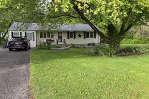 2 Burton St, Bristol, CT 06010 - Photo 3