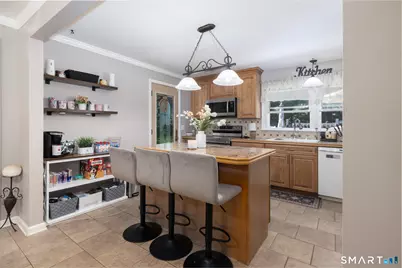 2 Burton Street, Bristol, CT 06010 - Photo 5