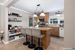 2 Burton St, Bristol, CT 06010 - Photo 5