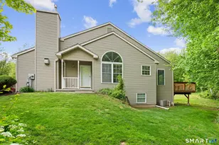 25 Hamden Hills Dr, Hamden, CT 06518 - Photo 3
