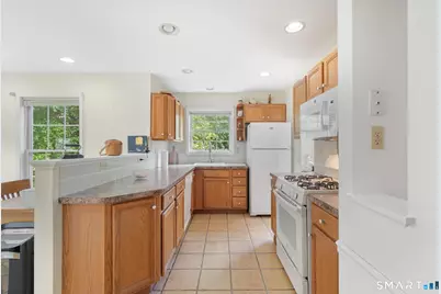 25 Hamden Hills Drive #52, Hamden, CT 06518 - Photo 15