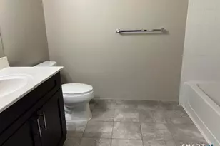 120A Towne St, Stamford, CT 06904 - Photo 15