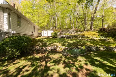 41 Chester Avenue, Waterbury, CT 06704 - Photo 15
