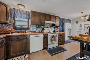 137 Fitchville Rd, Bozrah, CT 06334 - Photo 5