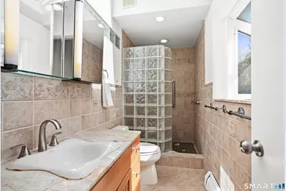 120 Braeside Drive, Hamden, CT 06514 - Photo 21