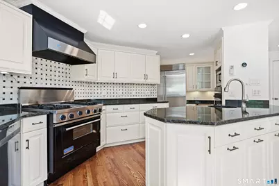120 Braeside Drive, Hamden, CT 06514 - Photo 7