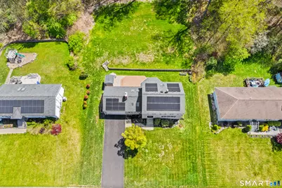 120 Braeside Drive, Hamden, CT 06514 - Photo 35