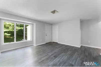 12 Kings Wood Manor #B, Shelton, CT 06484 - Photo 11