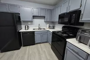 2211 Cromwell Hills Dr, Cromwell, CT 06416 - Photo 5