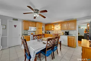 111 Perkins Ave, Waterbury, CT 06704 - Photo 7