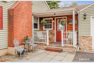 17 Trinity Lane, Windsor Locks, CT 06096 - Photo 5