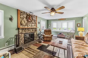 17 Trinity Ln, Windsor Locks, CT 06096 - Photo 13