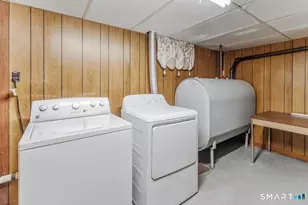 17 Trinity Ln, Windsor Locks, CT 06096 - Photo 23