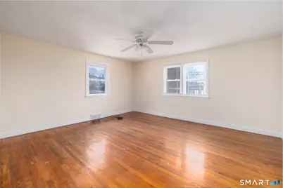 481 Bunker Hill Avenue, Waterbury, CT 06708 - Photo 5